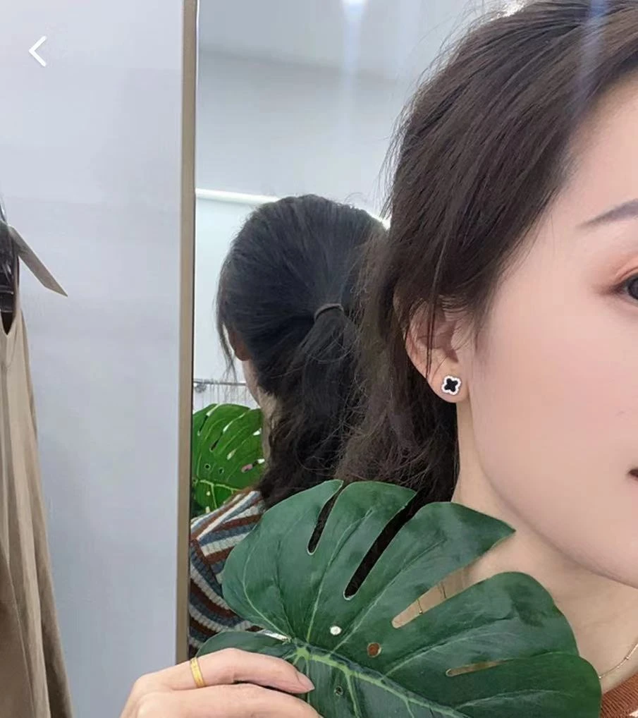 非金属亚克力耳饰 【小苗子专场】耳钉---新款四叶草镶砖耳钉