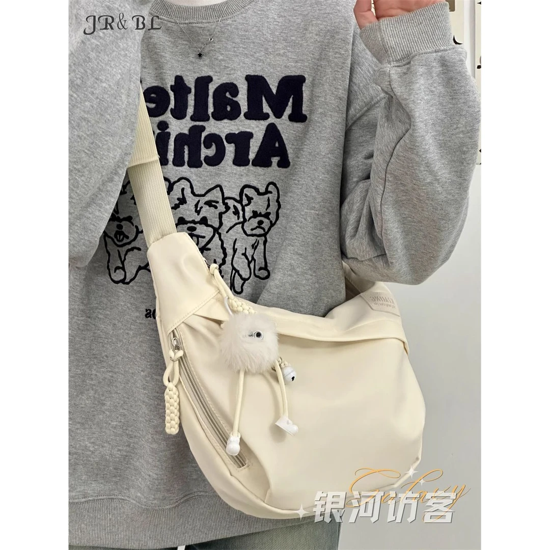 2024新款春夏ins日系饺子包 女休闲百搭少女斜挎包纯色通勤单肩包