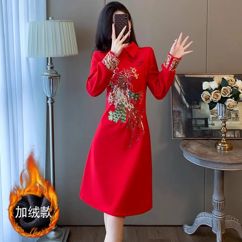 红色过年女装气质连衣裙2024春秋新款时髦新中式国风刺绣加绒裙子