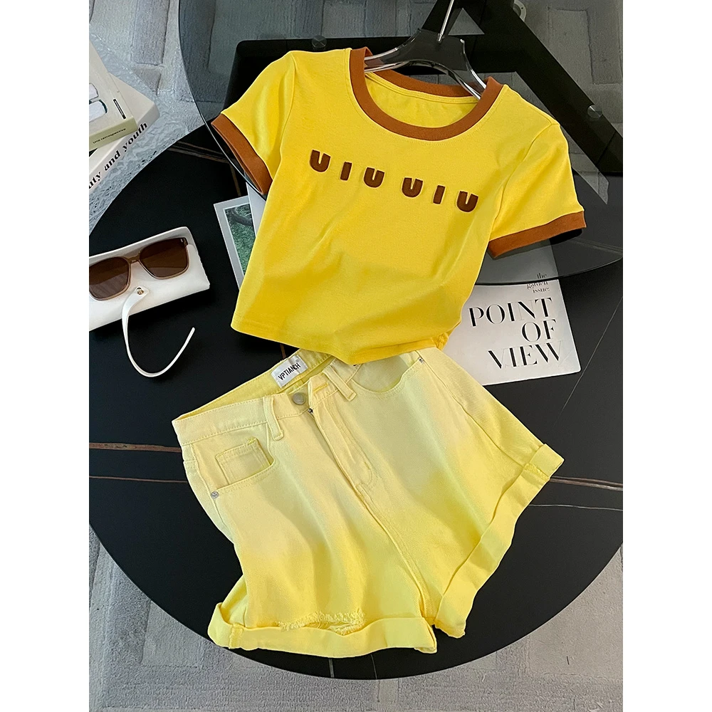 炸街时尚套装女夏减龄洋气正肩字母T恤渐变黄色高腰短裤两件套