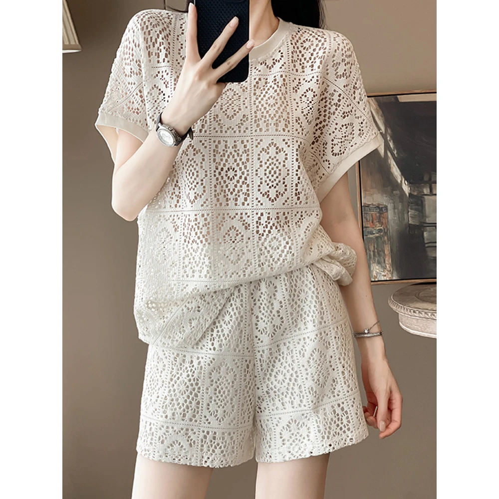 盐系气质时尚套装女夏季减龄洋气轻薄镂空蕾丝短袖高腰短裤两件套