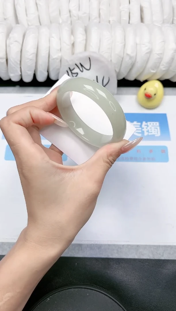 【闪购商品】石英质玉手镯未镶嵌X573-53.5