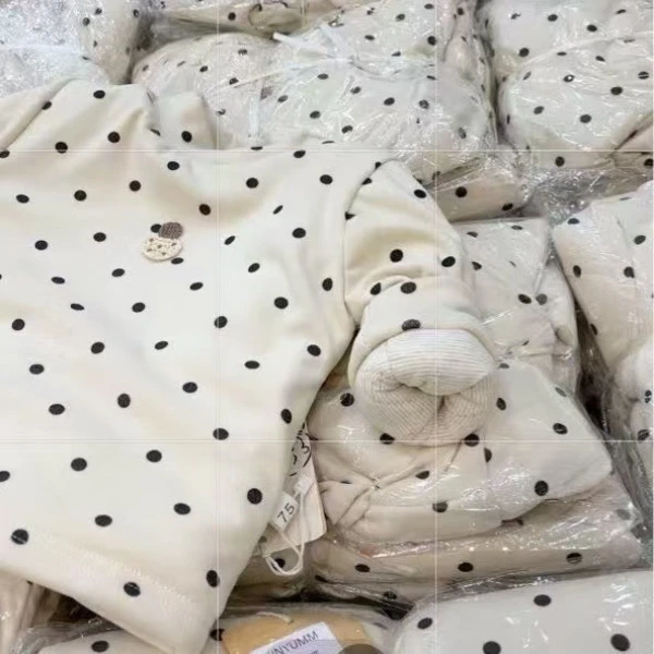 婴童秋冬蚕丝绒打底衣