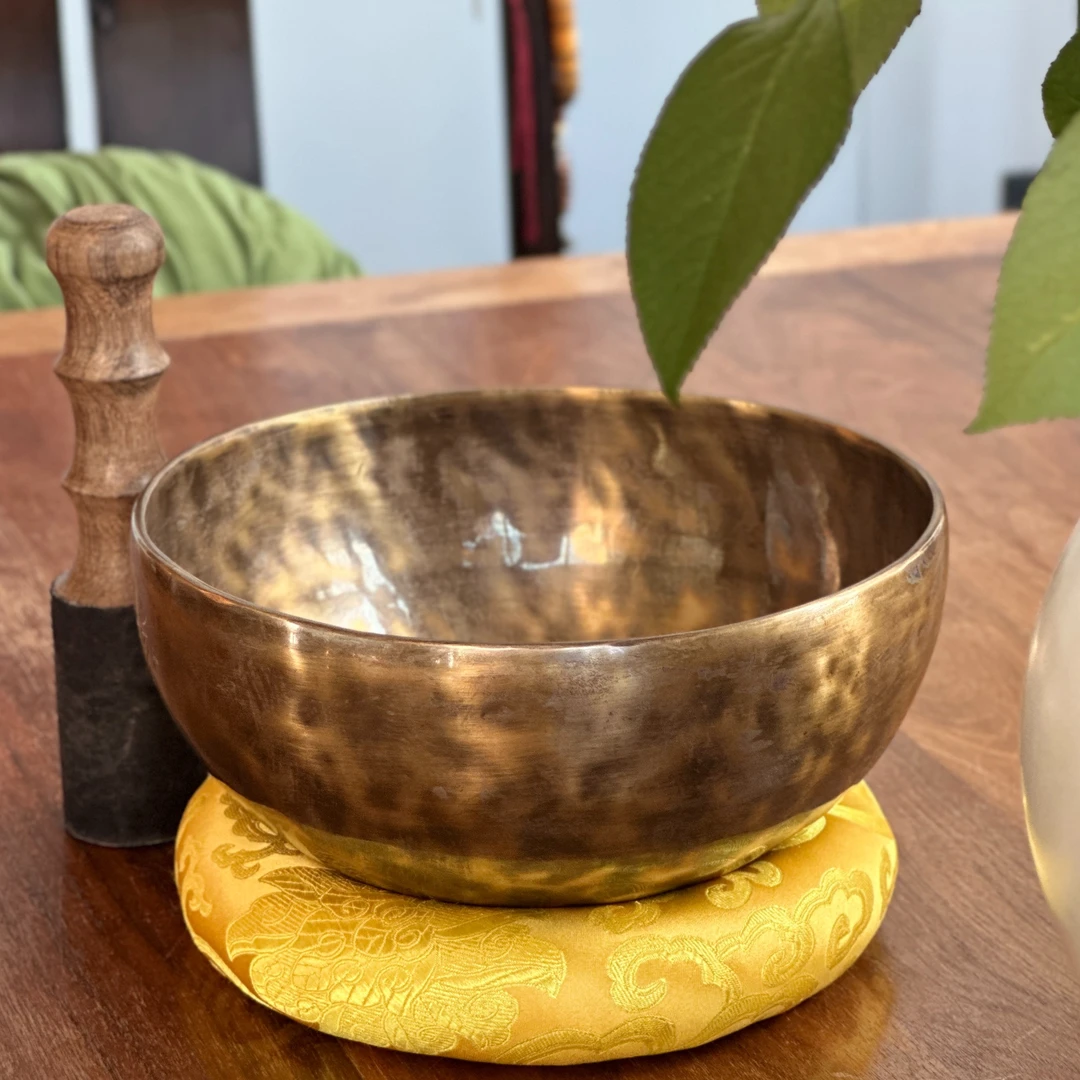 手工钵音碗瑜伽冥想满月颂钵梵音钵静心钵铜磬铜钵