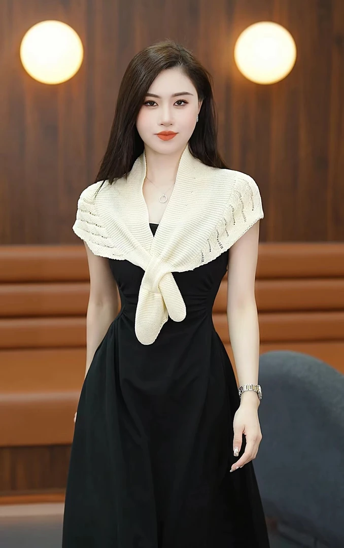 贵妇新款针织小披肩春夏百搭洋气配裙子空调房护肩颈鱼尾纹披肩女