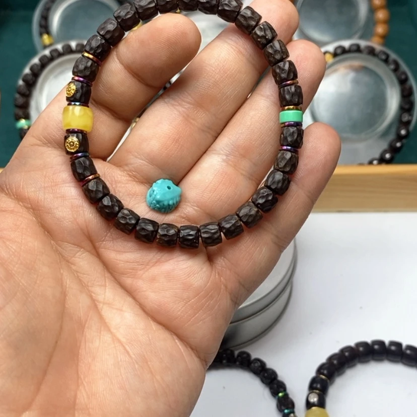 【闪购商品】椰蒂吊坠