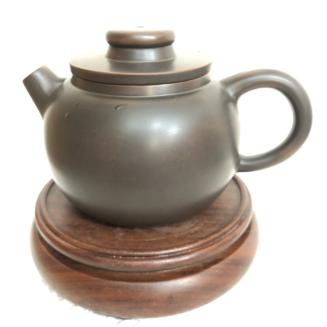 广西钦州坭兴陶巨轮珠炮嘴光身素壶 150cc