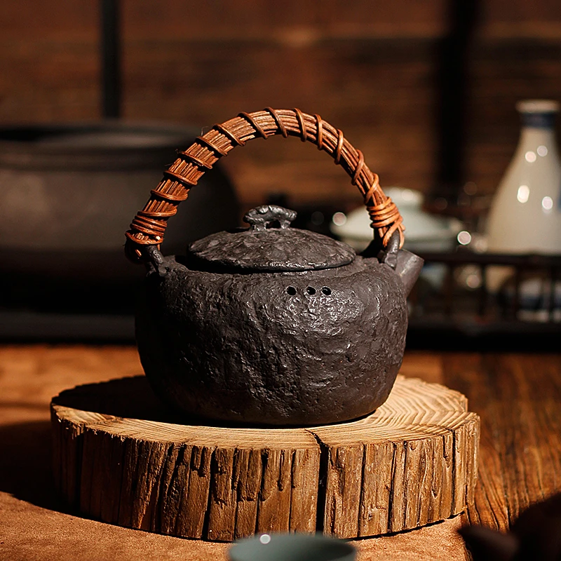 信龙堂三孔东涧日本原装进口高端砂铁壶复古烧水壶铁瓶侘寂风茶器