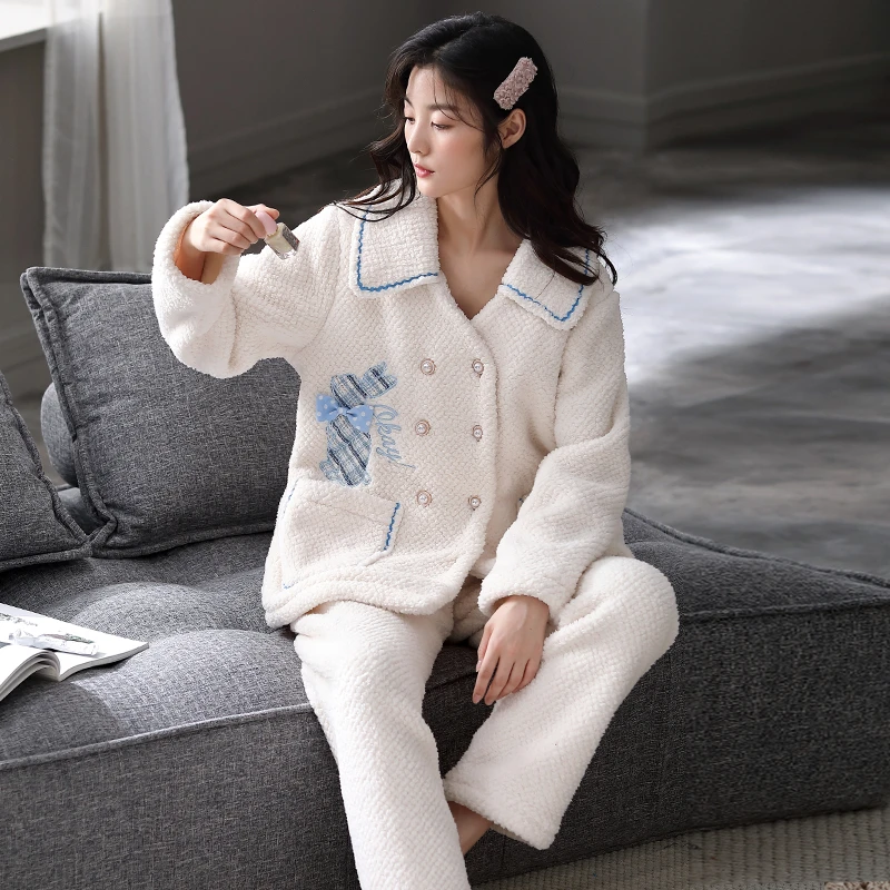 秋冬季2025年新款睡衣女加绒加厚时尚可爱风舒适宽松家居服套装
