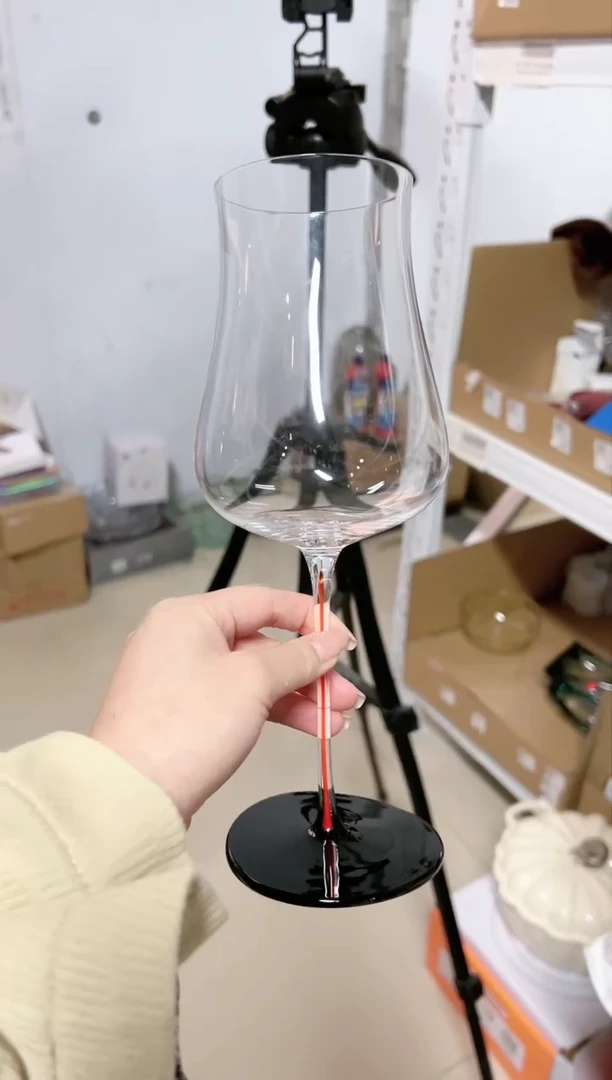 【闪购商品】红酒杯-红杆黑底-B款（560ML)*2