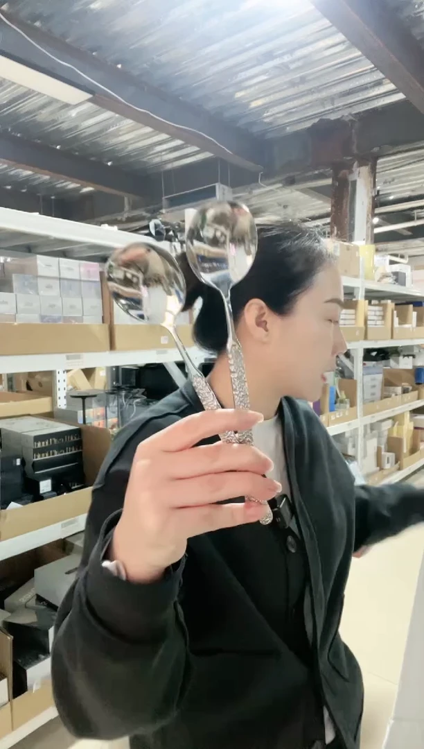 【闪购商品】不锈钢餐具-石纹圆勺*2