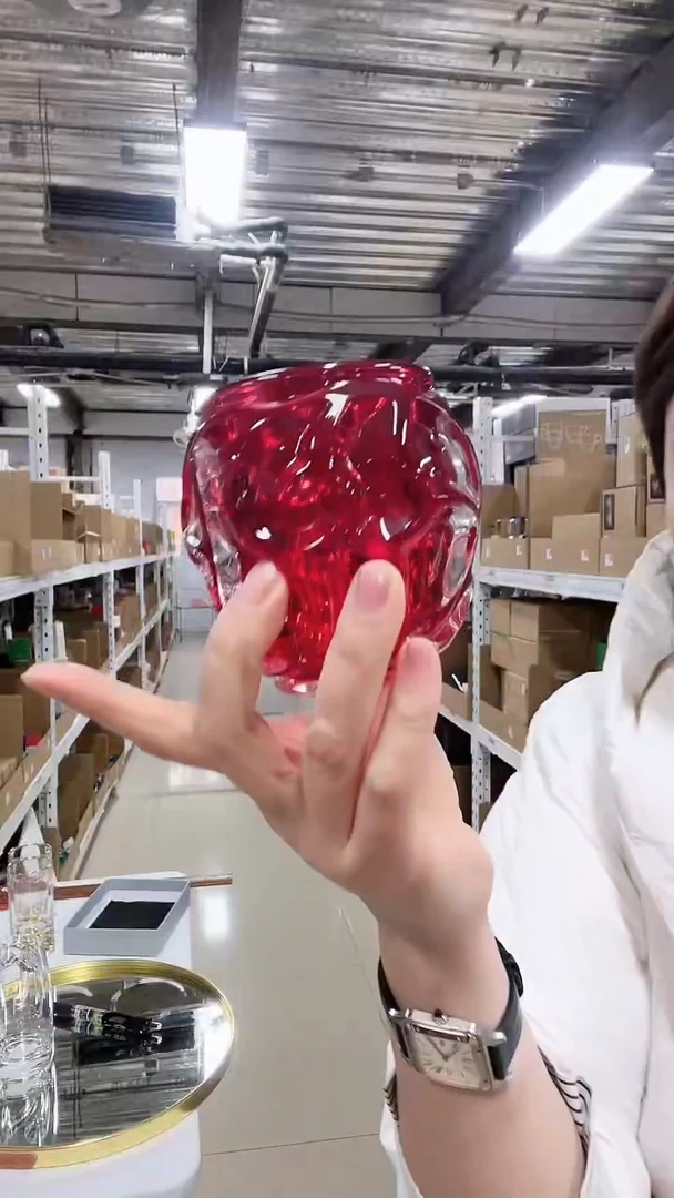 【闪购商品】莱利笔筒-内红