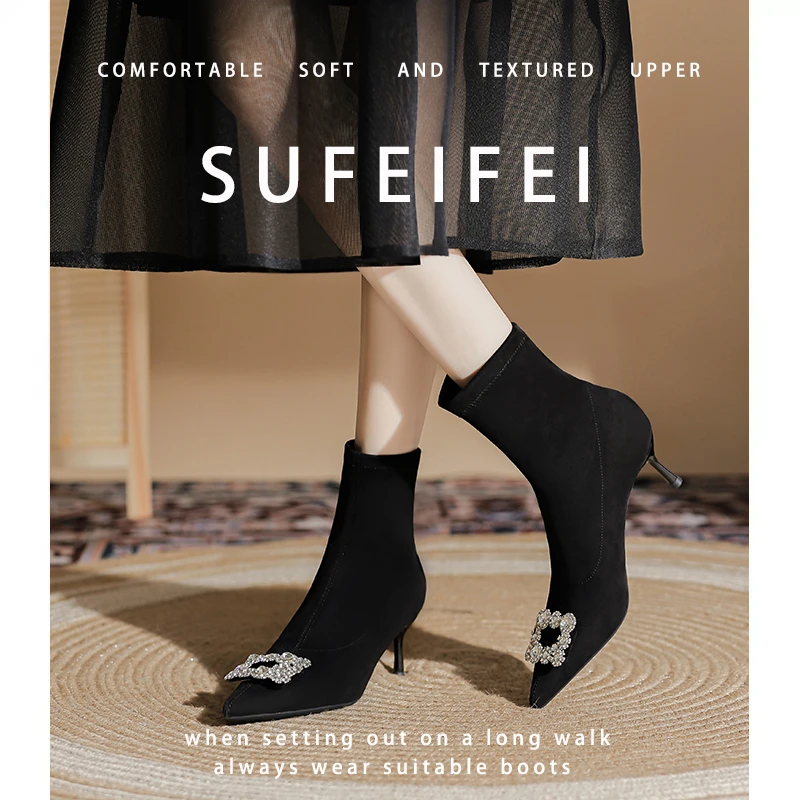 尖头舒适不累脚黑色弹力袜靴粗跟高跟短靴女细跟方扣水钻瘦瘦靴子