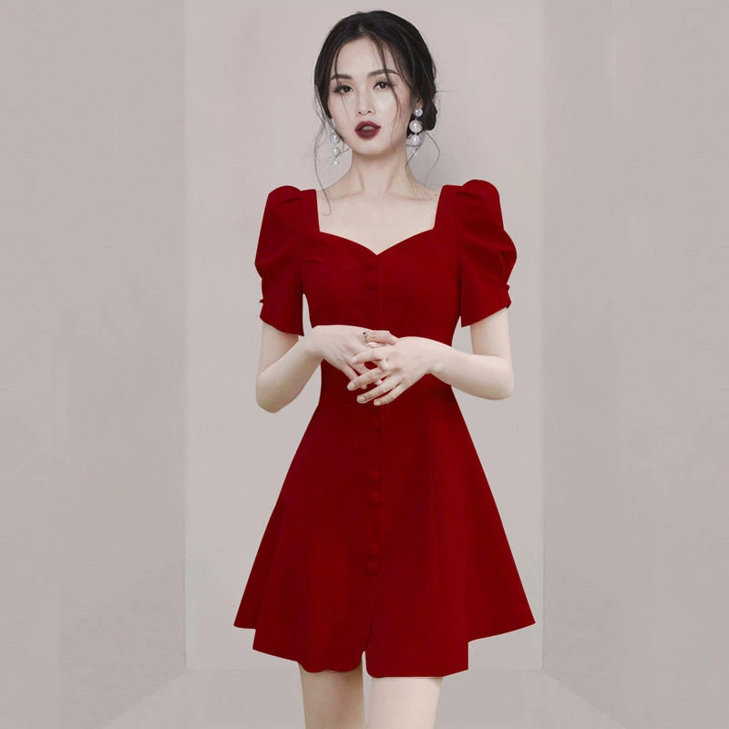 方领红色连衣裙女2023夏季新款气质收腰显瘦高贵轻奢优雅A字裙子