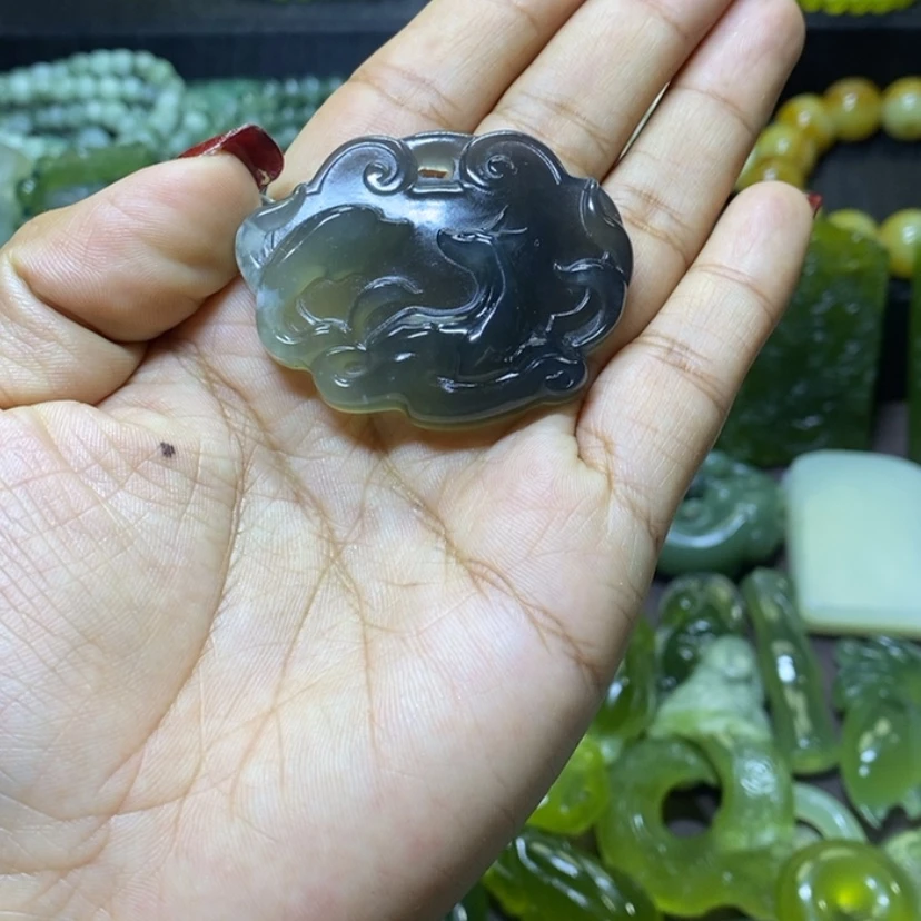 【闪购商品】岫玉颈饰未镶嵌?*熊