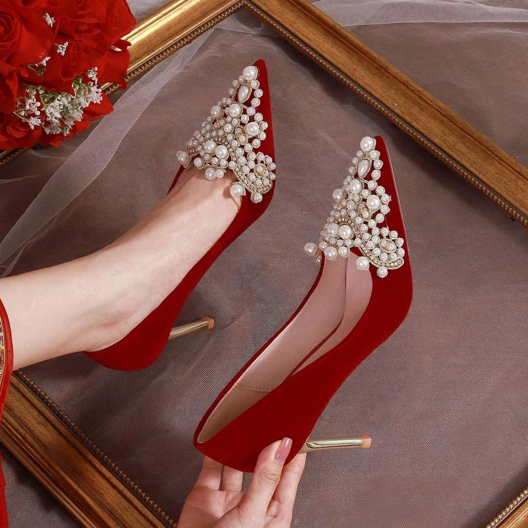 归艺秀禾鞋尖头夏季女红色新娘鞋婚礼敬酒服高跟鞋2024年新款单鞋