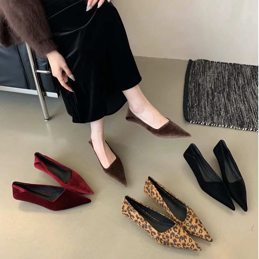 女秋季新款国潮玛丽珍低跟猫跟高跟鞋气质浅口尖头包头高跟鞋女士
