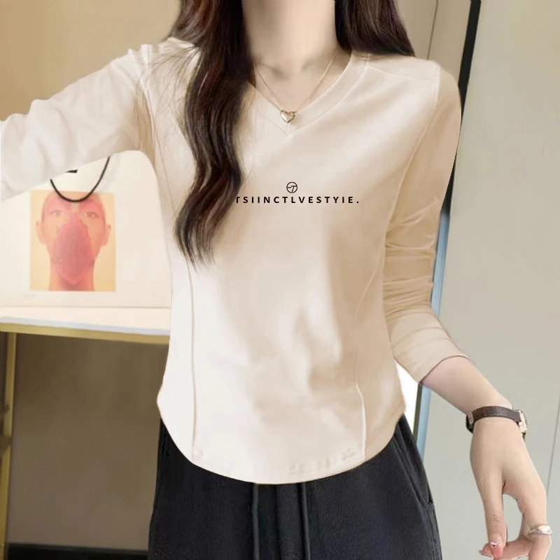 秋冬设计感圆弧下摆修身显瘦长袖T恤女士纯欲风辣妹V领打底衫内搭
