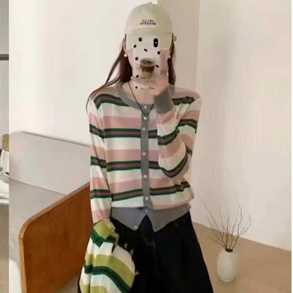 女士秋冬横纹开衫针织衫8578