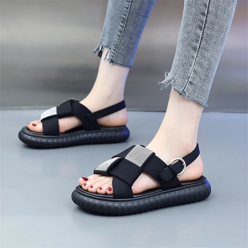 厚底时尚小香风夏天2024年新款百搭罗马外穿软底露趾松糕沙滩凉鞋