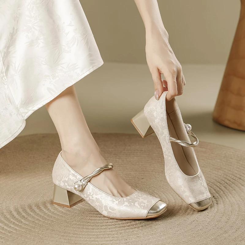 34-40码5厘米新中式单鞋新款复古气质百搭国风粗跟方头浅口单鞋女