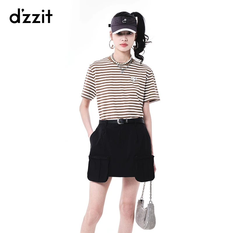 dzzit地素休闲条纹撞色爱心金属棉质圆领短袖T恤上衣女3H2B390