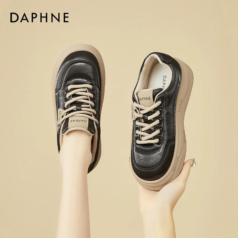 达芙妮厚底板鞋女2024新款春秋复古平底面包鞋百搭软底运动休闲鞋