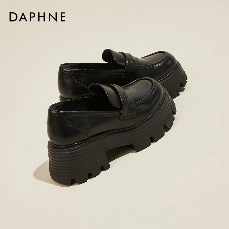 达芙妮真皮乐福鞋女2025新款春秋黑色松糕软底单鞋厚底增高小皮鞋