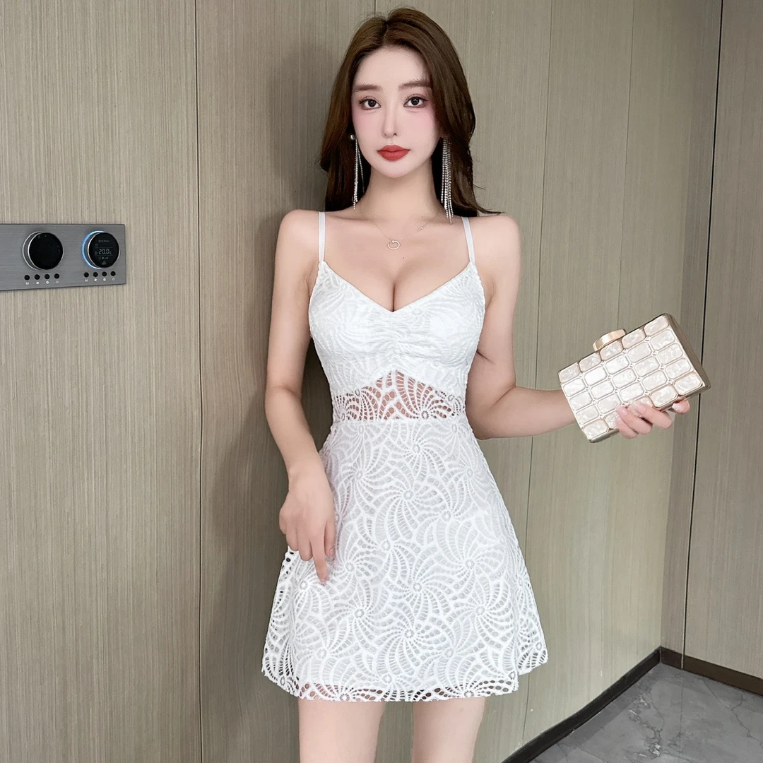 夜总店辣妹女装性感V领镂空吊带裙设计感蕾丝透视收腰显瘦连衣裙