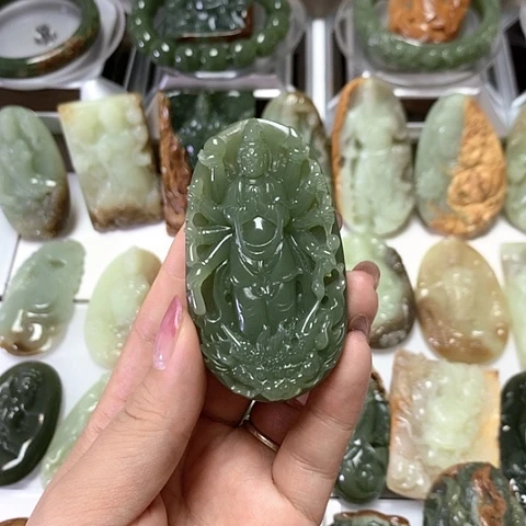 岫岩河磨玉（透闪石质玉）吊坠未镶嵌