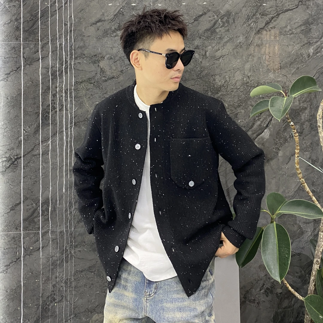 高级感小白点无领领口针织开衫外套潮流痞帅秋冬毛衣外套男