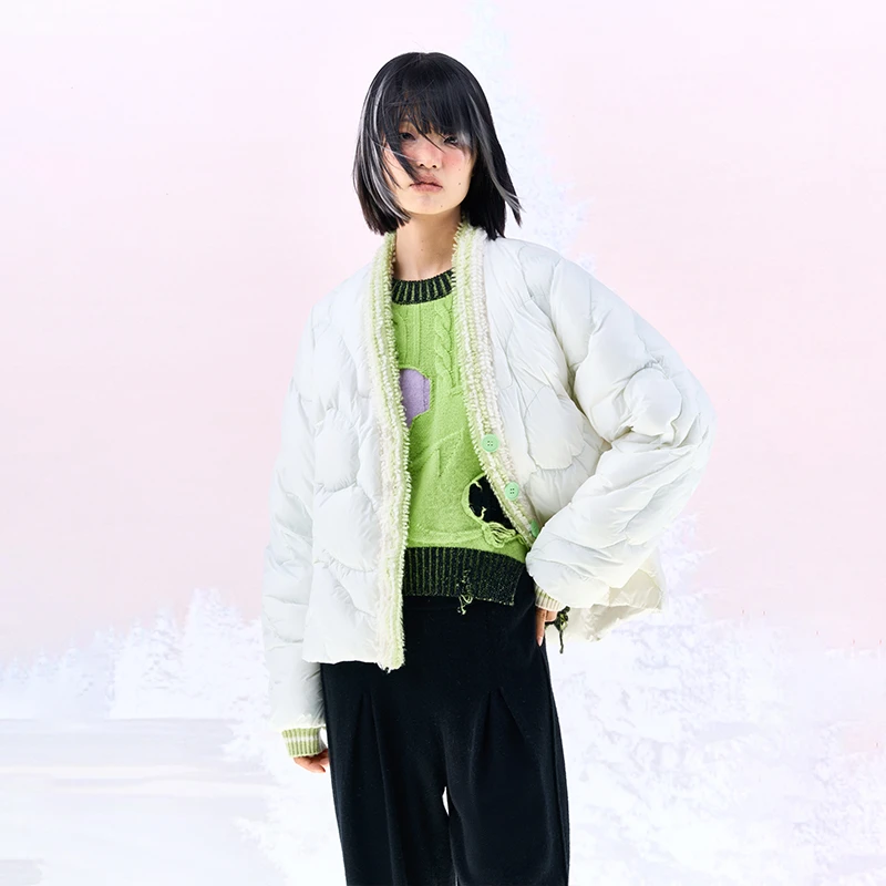 洲升/CHAURISING祥云撞边鹅羽绒外套时尚休闲百搭女士保暖冬季