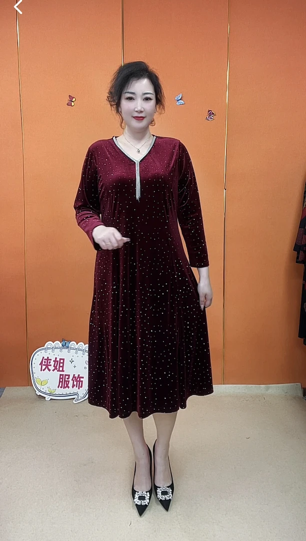 秋季新款烫钻流苏V领连衣裙遮肉显瘦满天星气质弹力丝绒连衣裙