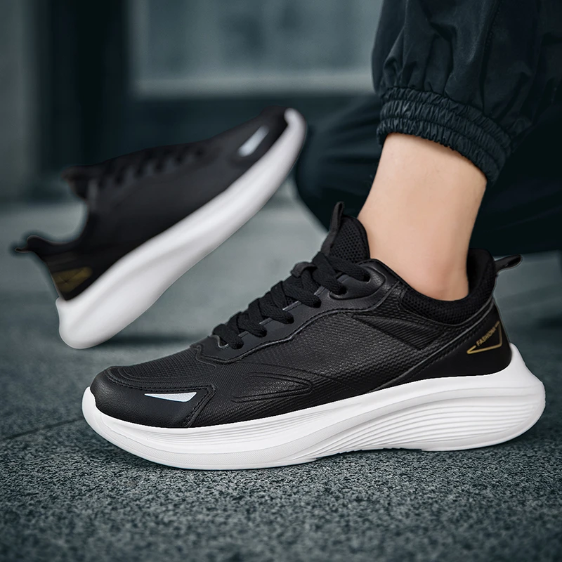 新款秋季运动男鞋时尚潮流轻便运动白色休闲鞋子百搭软底鞋子轻便