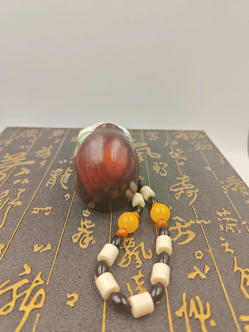 紫檀圆富甲手把件（实木原木原色无漆无腊）