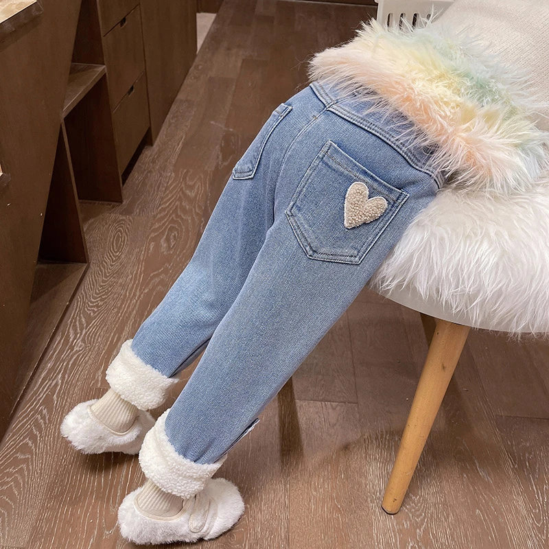 女童加绒加厚牛仔裤2024新款冬季女孩韩版洋气时髦保暖小童长裤潮