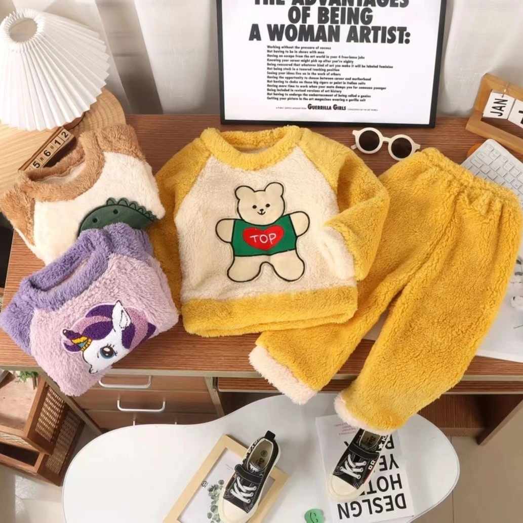 儿童新款冬季法兰绒套装加绒保暖居家服中小童睡衣春秋童装卡通