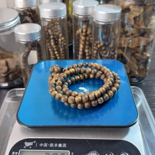 树脂制品居**人树脂制品多圈08多样性111