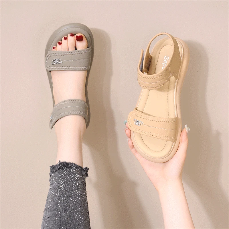运动凉鞋女夏2025年新款时尚平底魔术贴软底孕妇防滑沙滩鞋大码42