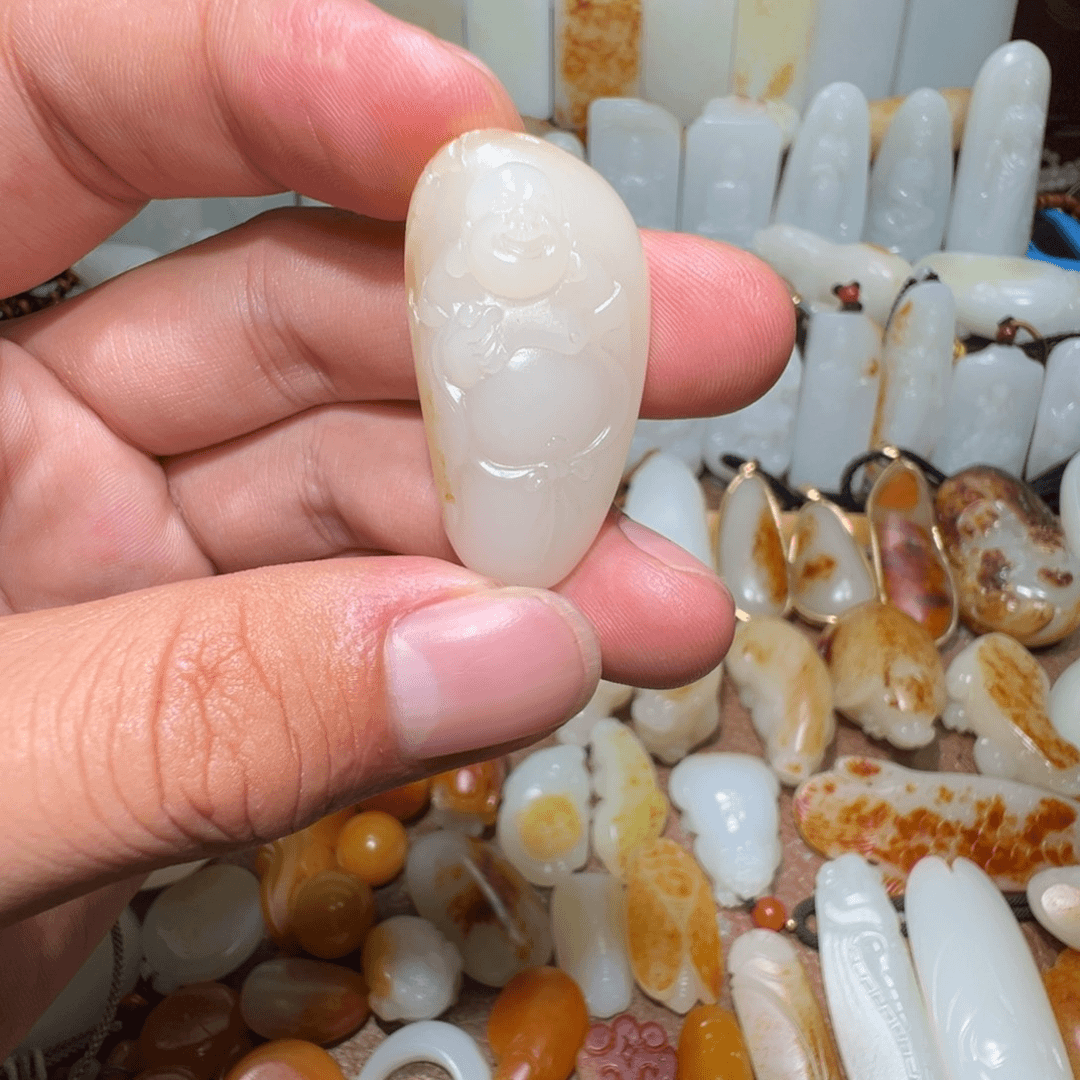 和田玉吊坠(不含链)未镶嵌山****械