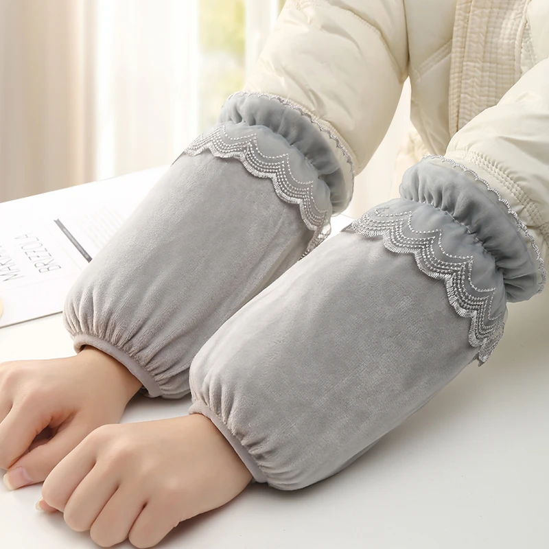 秋冬女短款纯色毛绒袖套办公上班耐脏套袖羽绒服棉衣袖口防污手袖