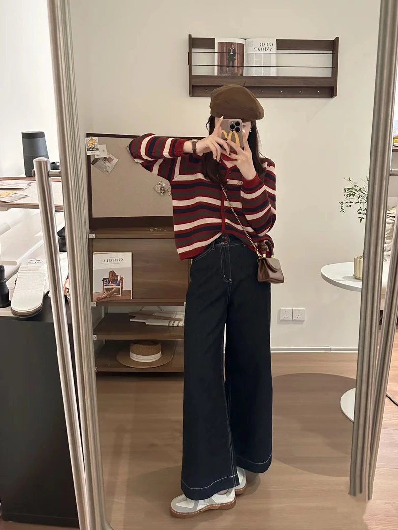 2024入秋一整套女韩系穿搭复古红色条纹针织上衣搭配牛仔裤两件套
