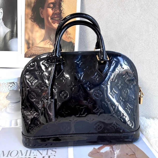 95新 LouisVuitton/路易威登 Alam漆皮手提贝壳包TC09622041/2041