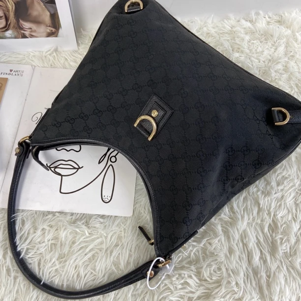 95新 GUCCI/古驰 XM/经典黑花 时尚暗印单肩托特包/MP10711041