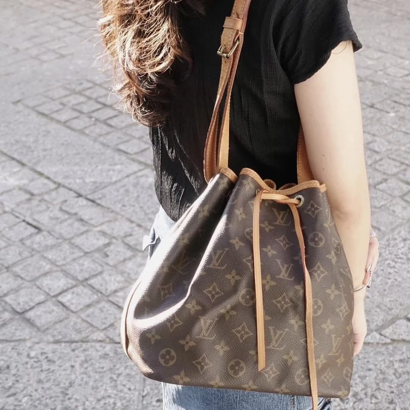 95新 LouisVuitton/路易威登 抽绳水桶包小
