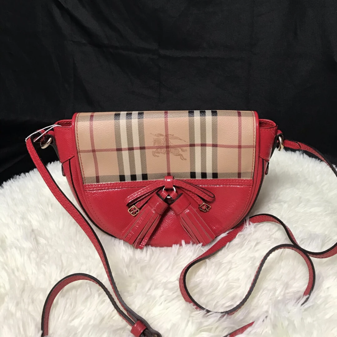 95新 BURBERRY/博柏利 XM红漆皮拼战马格纹斜挎小猪包/TZ11801050