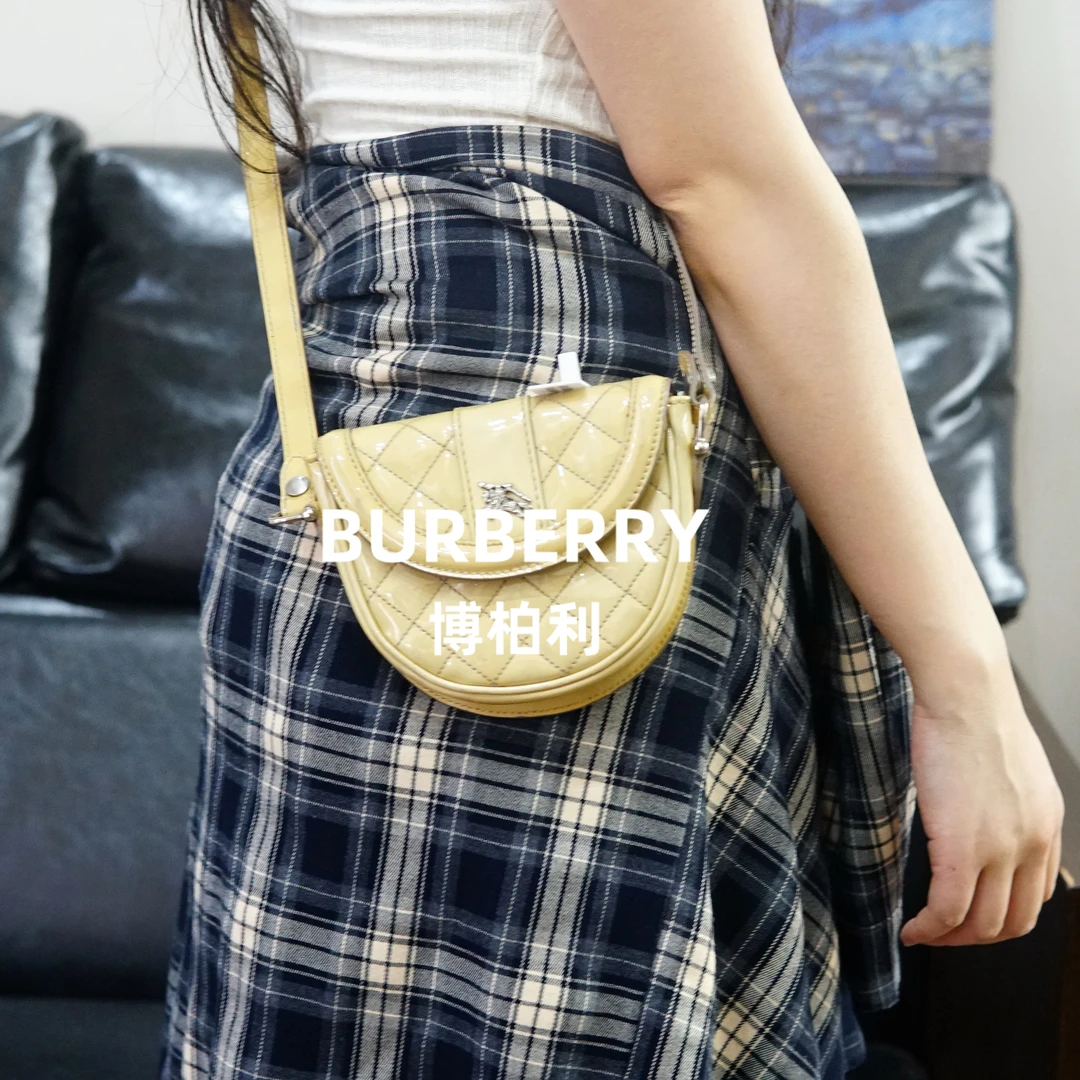 95新 BURBERRY/博柏利 斜挎小包/ZZ09217309/7309