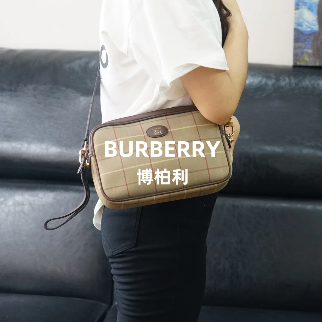 95新 BURBERRY/博柏利  巴宝莉/格纹斜挎包/WJ10428024/8024