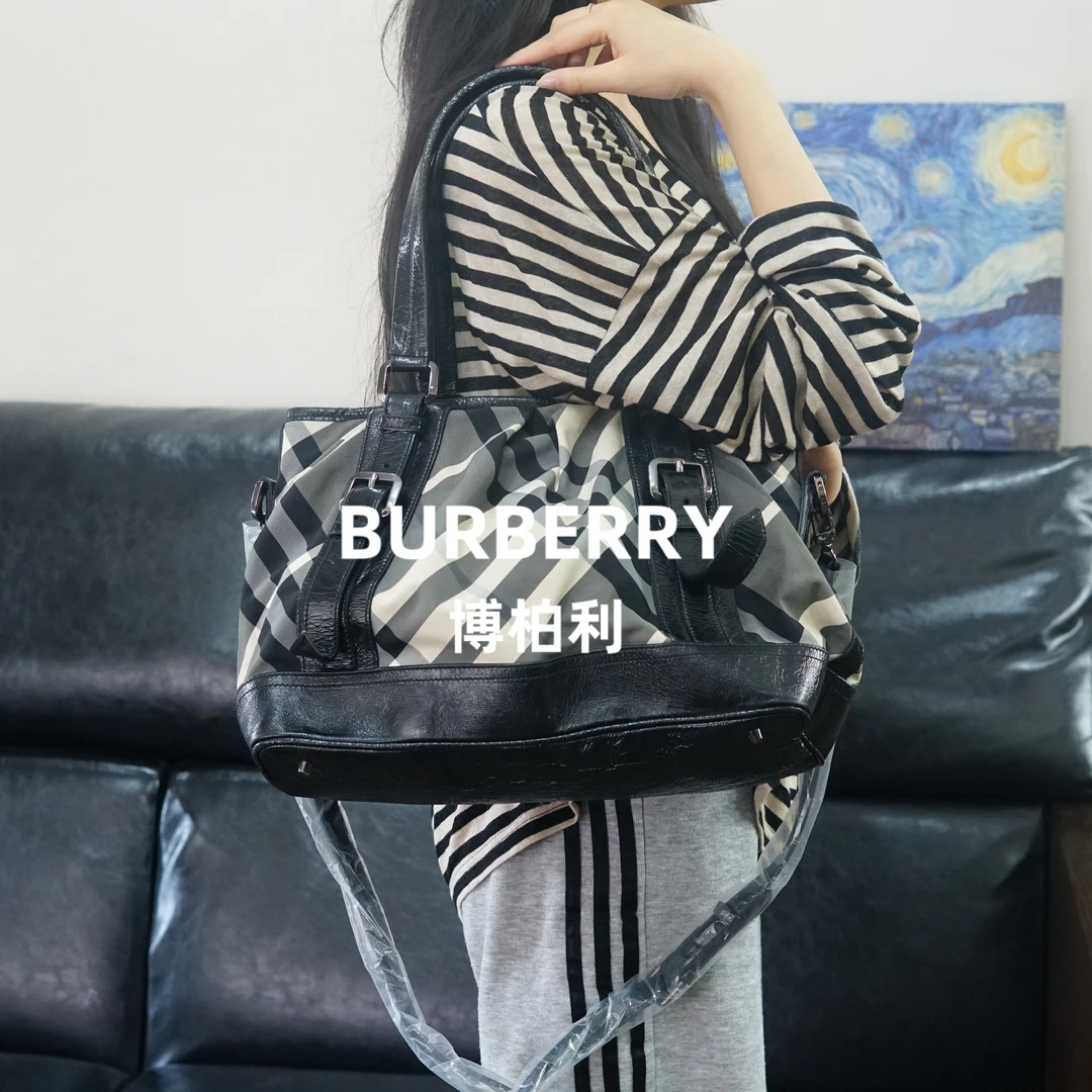 95新 BURBERRY/博柏利 格纹斜挎包/ZZ09616040/6040