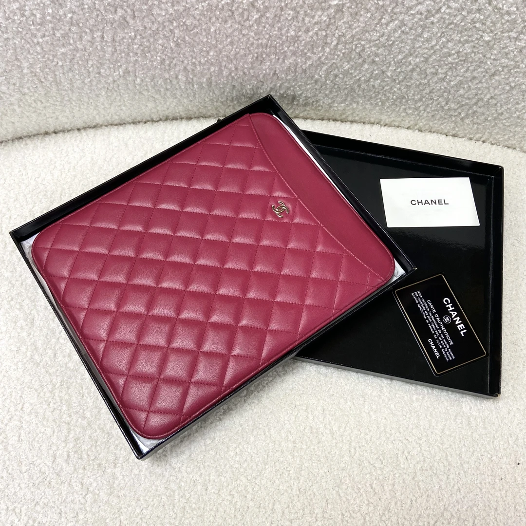 99新 Chanel/香奈儿 XM/树莓粉菱格纹平板套手拿包/JZ08222703